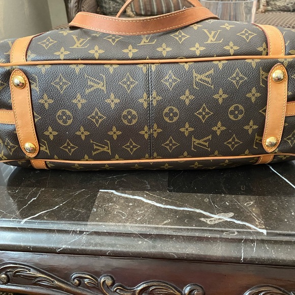 Authentic Louis Vuitton Stresa GM - Picture 8 of 8